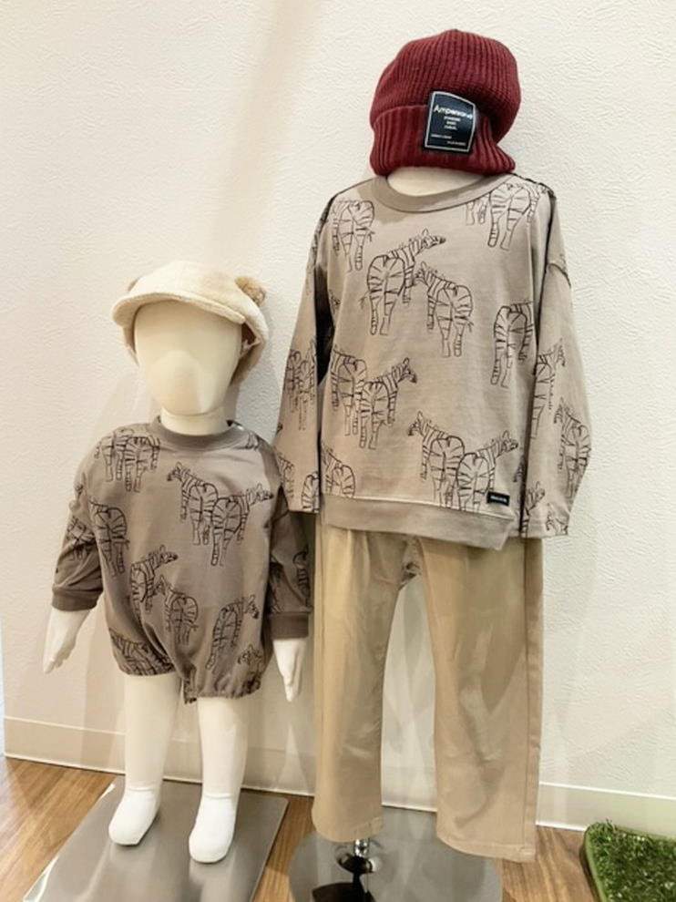 左画像
■ベビー■
帽子:◎petit main◎くま耳ボアキャップ
服:◎MAKE YOUR DAY◎シマウマロンパース
■キッズ■
帽子:◎Ampersand◎シンプルニット帽(レッド)
服:◎MAKE YOUR DAY◎シマウマTシャツ
パンツ:◎MAKE YOUR DAY◎SSテーパードパンツ
右画像
服:◎petit main◎ニットペプラムチュニック
パンツ:◎F.O.KIDS◎ウエストギャザーショートパンツ